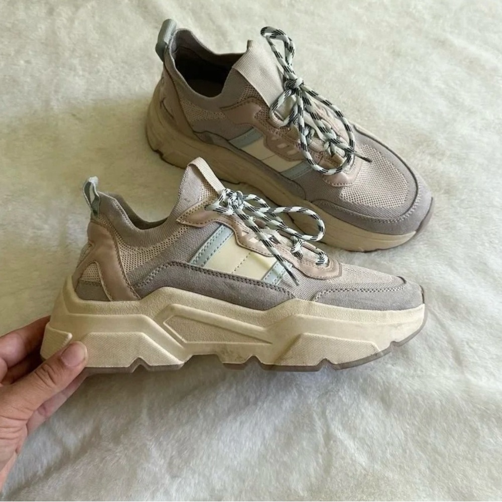 H&M Women's Chunky Fashion Sneakers Size 38